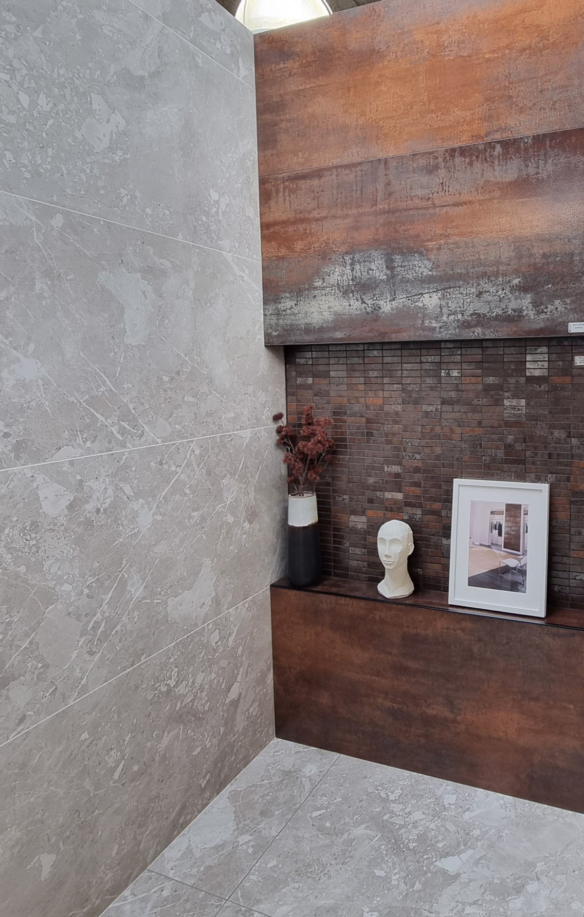 CERAM BELCASTEL SILVER 90x90x1.05 CM